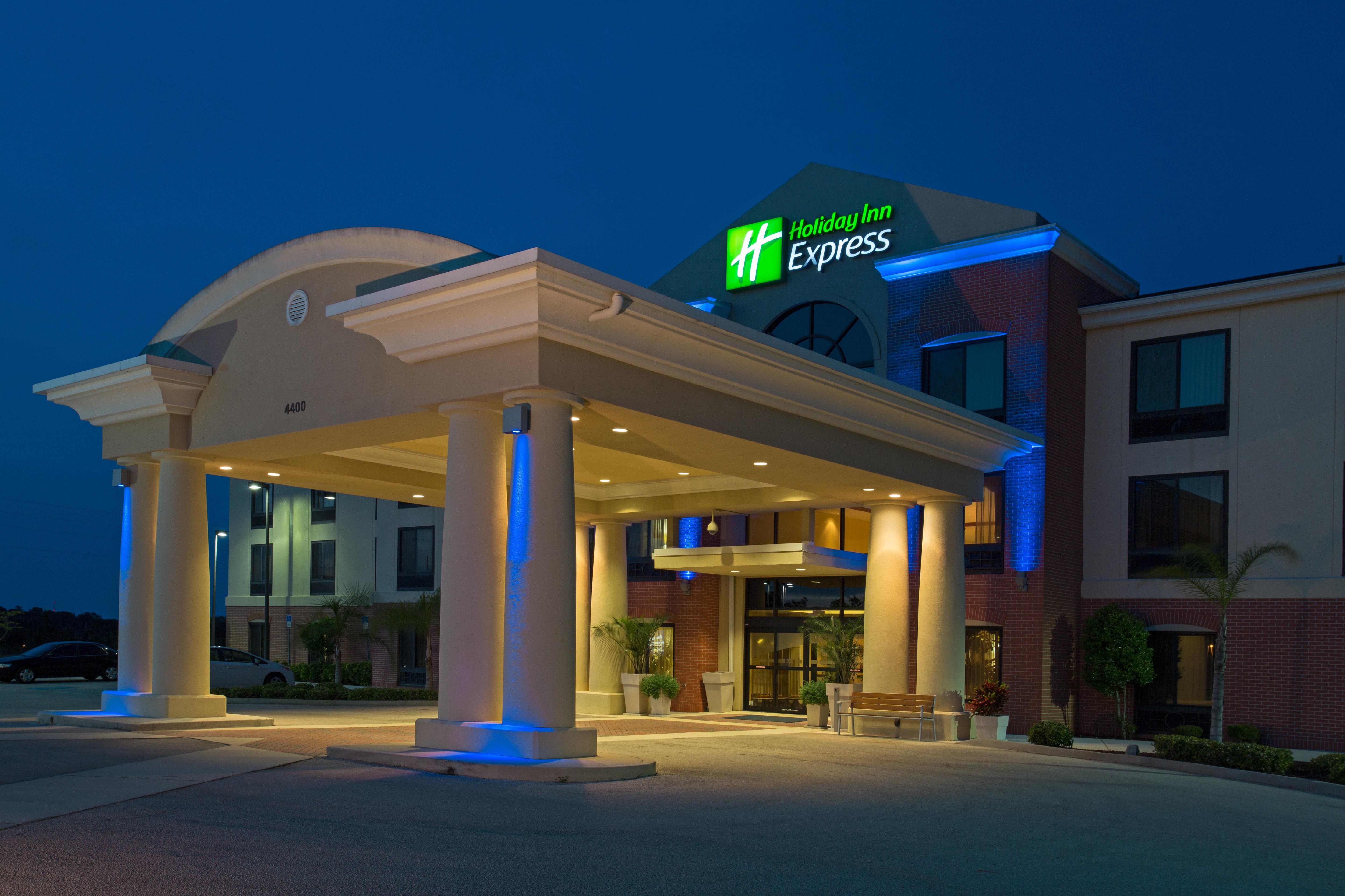 Holiday Inn Express & Suites Sebring By Ihg Екстериор снимка