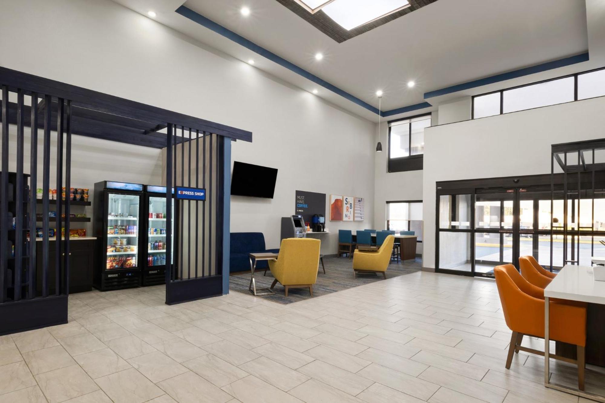 Holiday Inn Express & Suites Sebring By Ihg Екстериор снимка