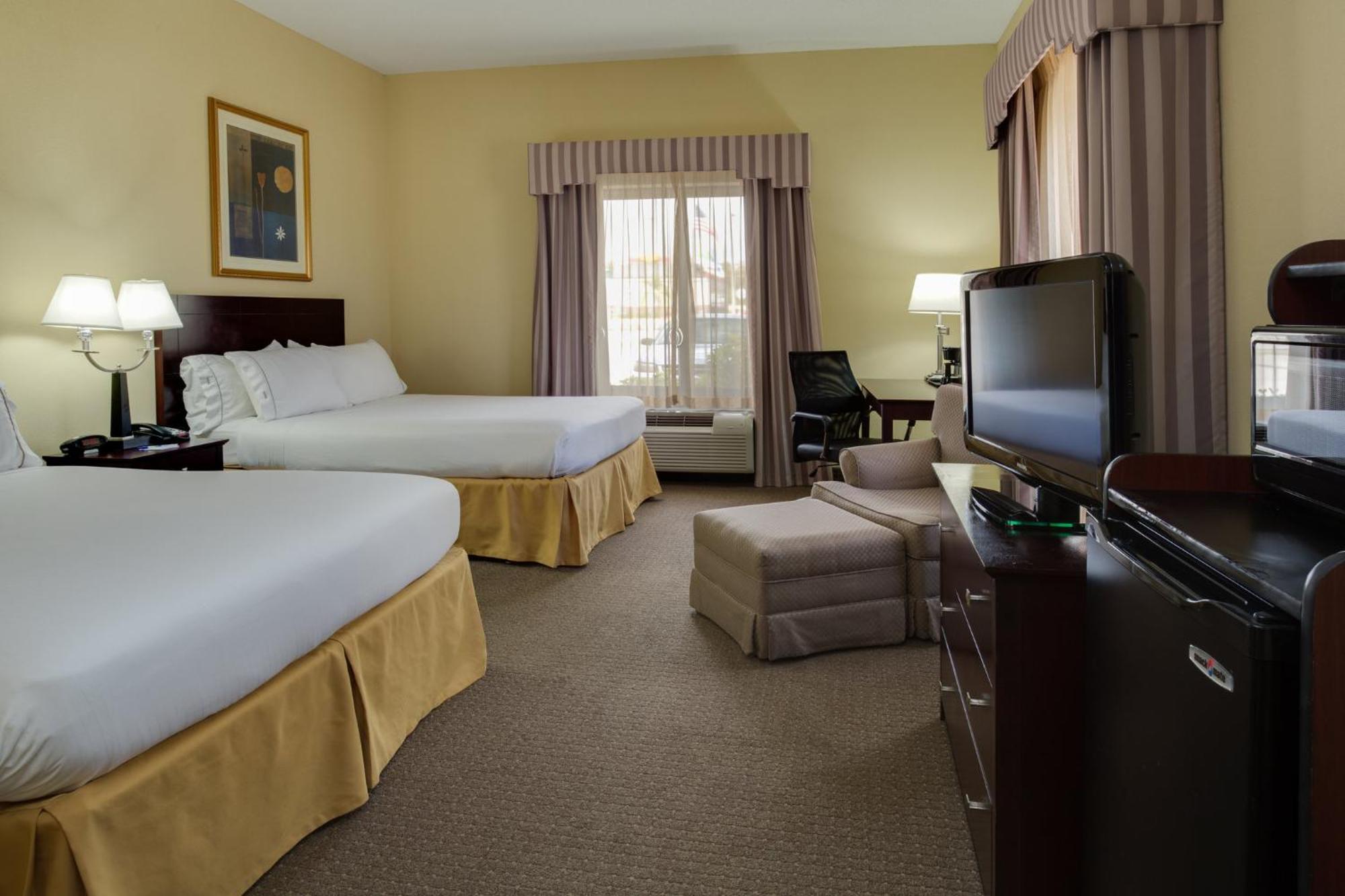 Holiday Inn Express & Suites Sebring By Ihg Екстериор снимка
