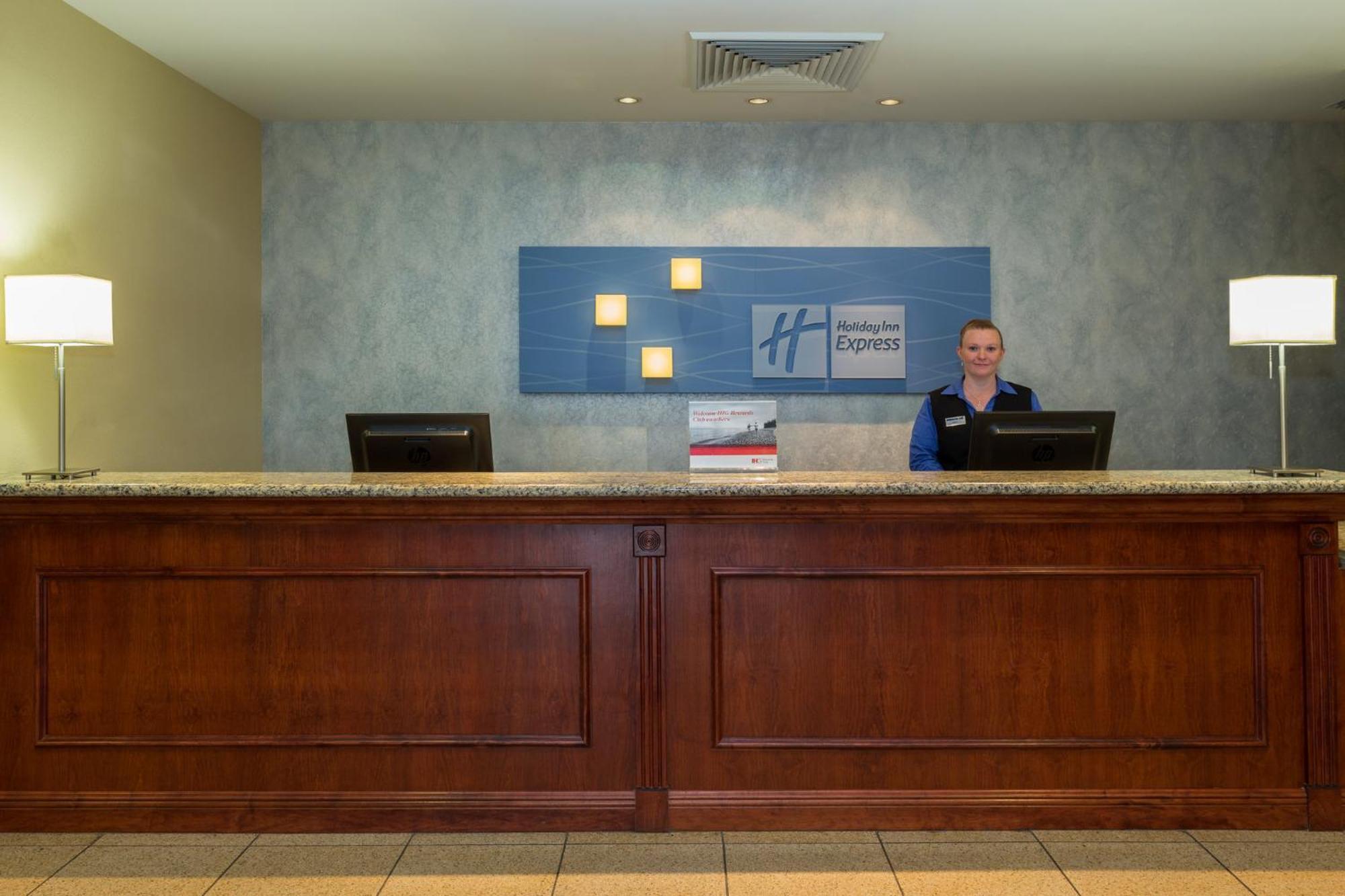 Holiday Inn Express & Suites Sebring By Ihg Екстериор снимка