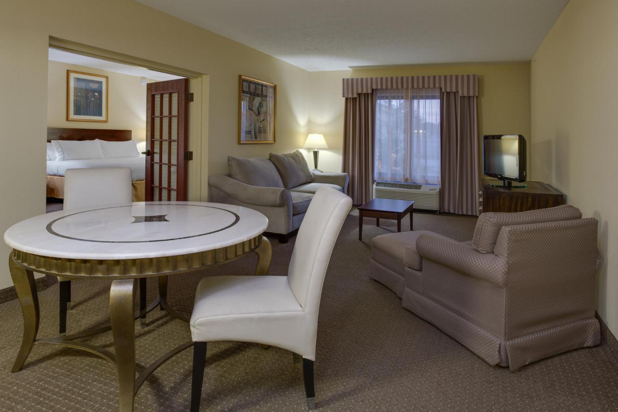 Holiday Inn Express & Suites Sebring By Ihg Екстериор снимка